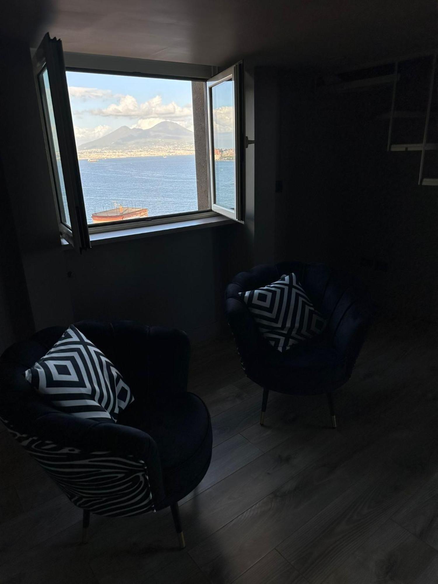 Apartment Posillipo 298 *